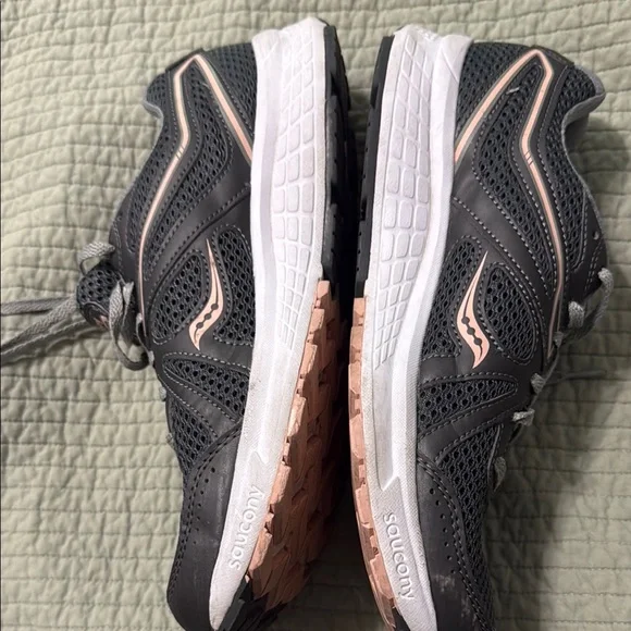 Saucony Women's Gray and Pink Athletic Shoes - Picture 6 of 9